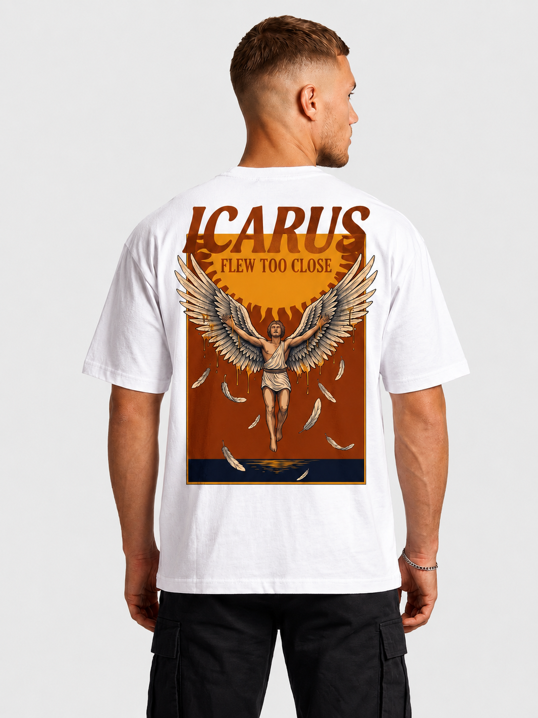 Ikarus flog zu nah Oversized Grafik-T-Shirt